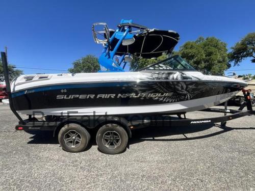 Nautique 210 tekniska specifikationer och recensioner